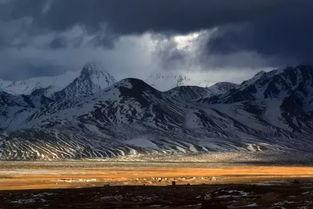 晚秋爆料雪山围子视频,晚秋揭秘神秘秋日奇观